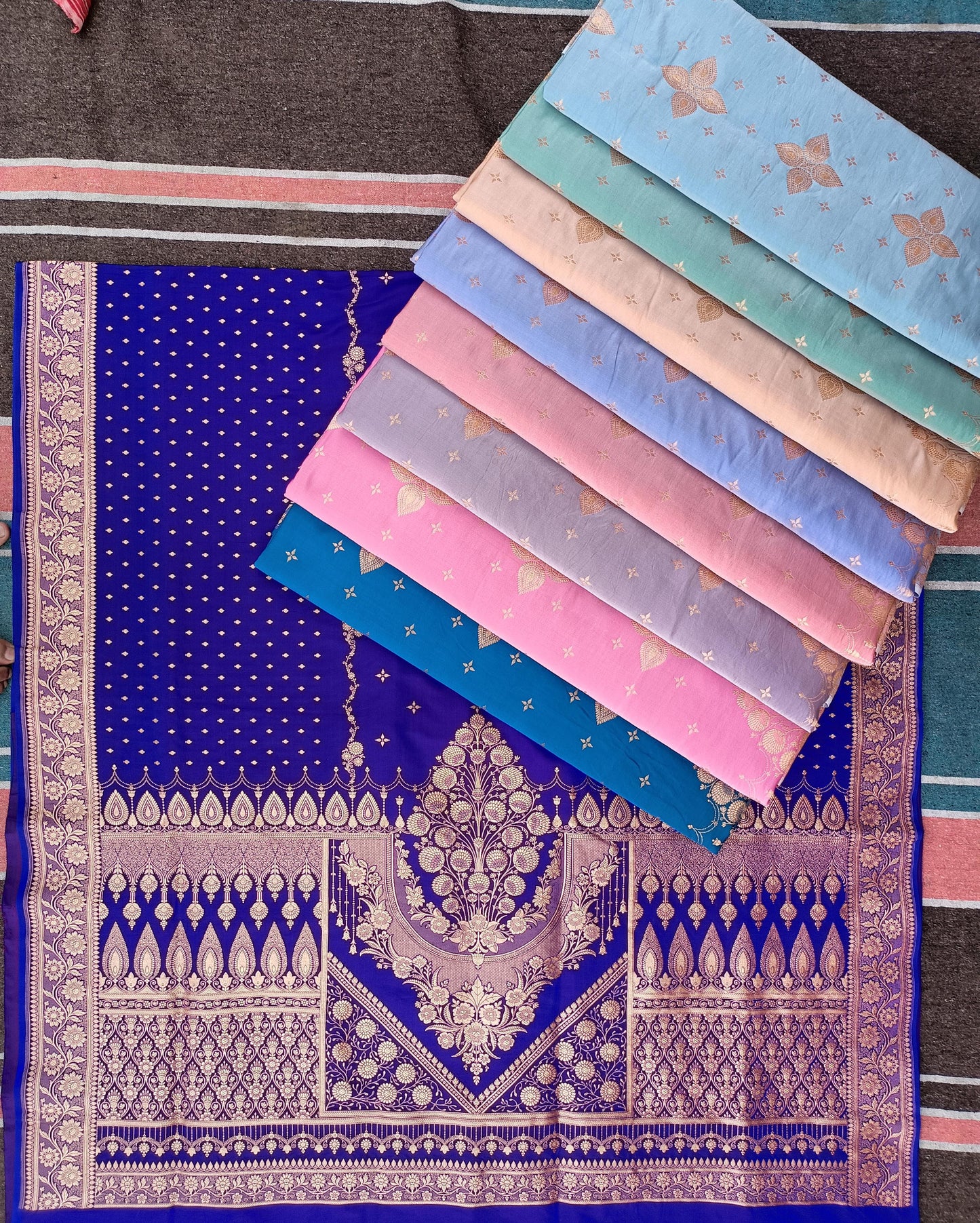 Ahamaura Gold Jacquard Mashru Silk Banarasi Saree for Women