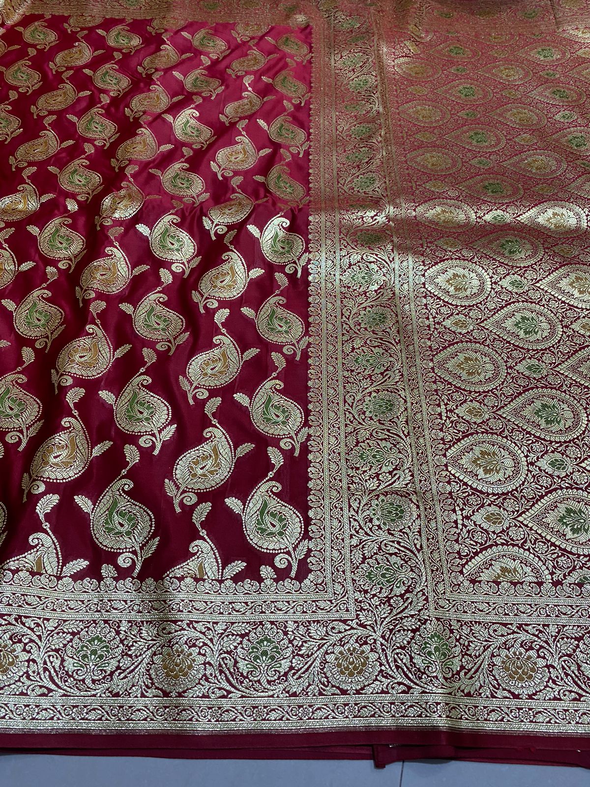 Ahamaura Banarasi Jacquard Weaving Saatan Silk Saree