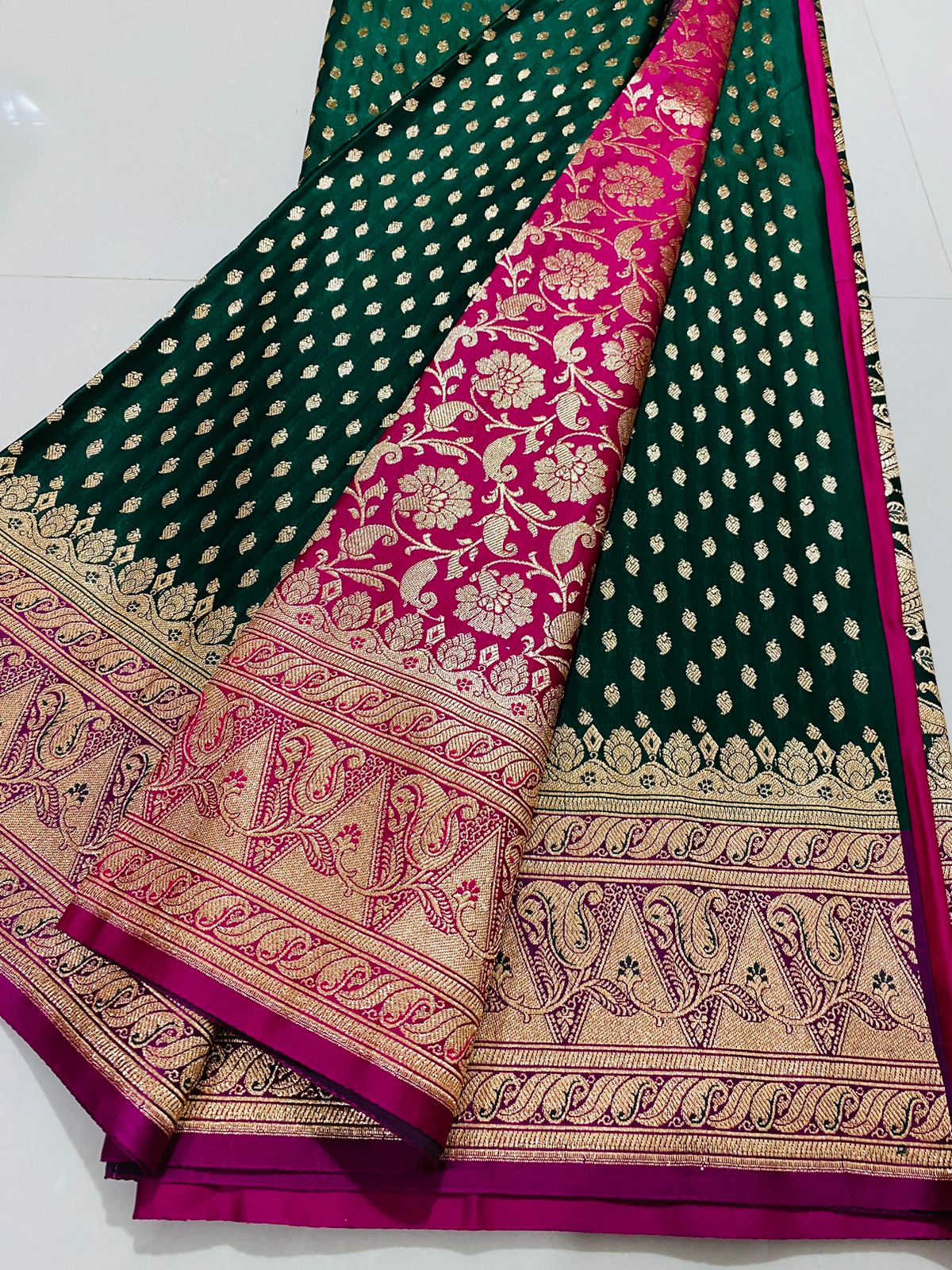 Ahamaura Banarasi Jacquard Weaving Saatan Silk Saree