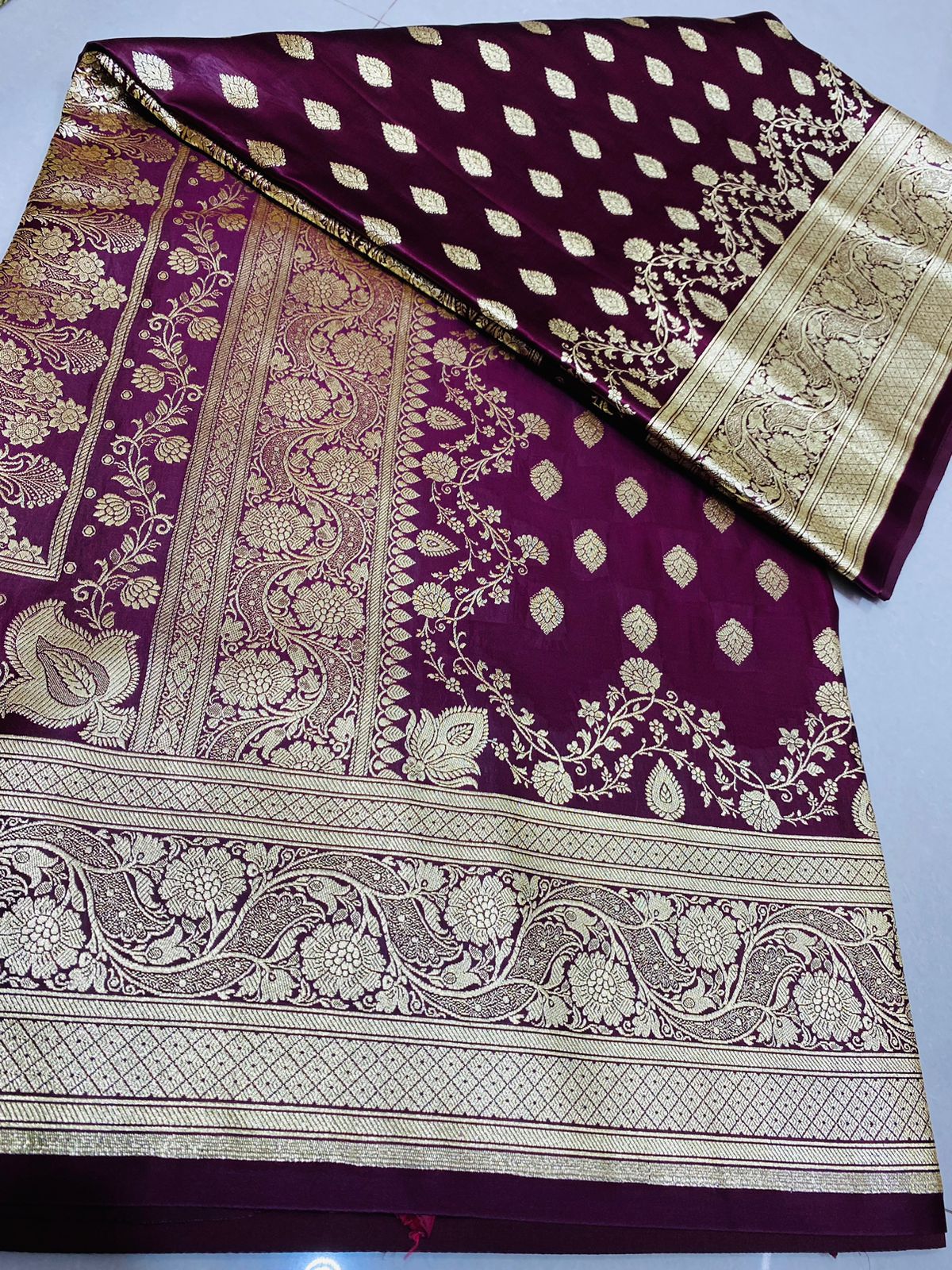 Ahamaura Banarasi Jacquard Weaving Saatan Silk Saree
