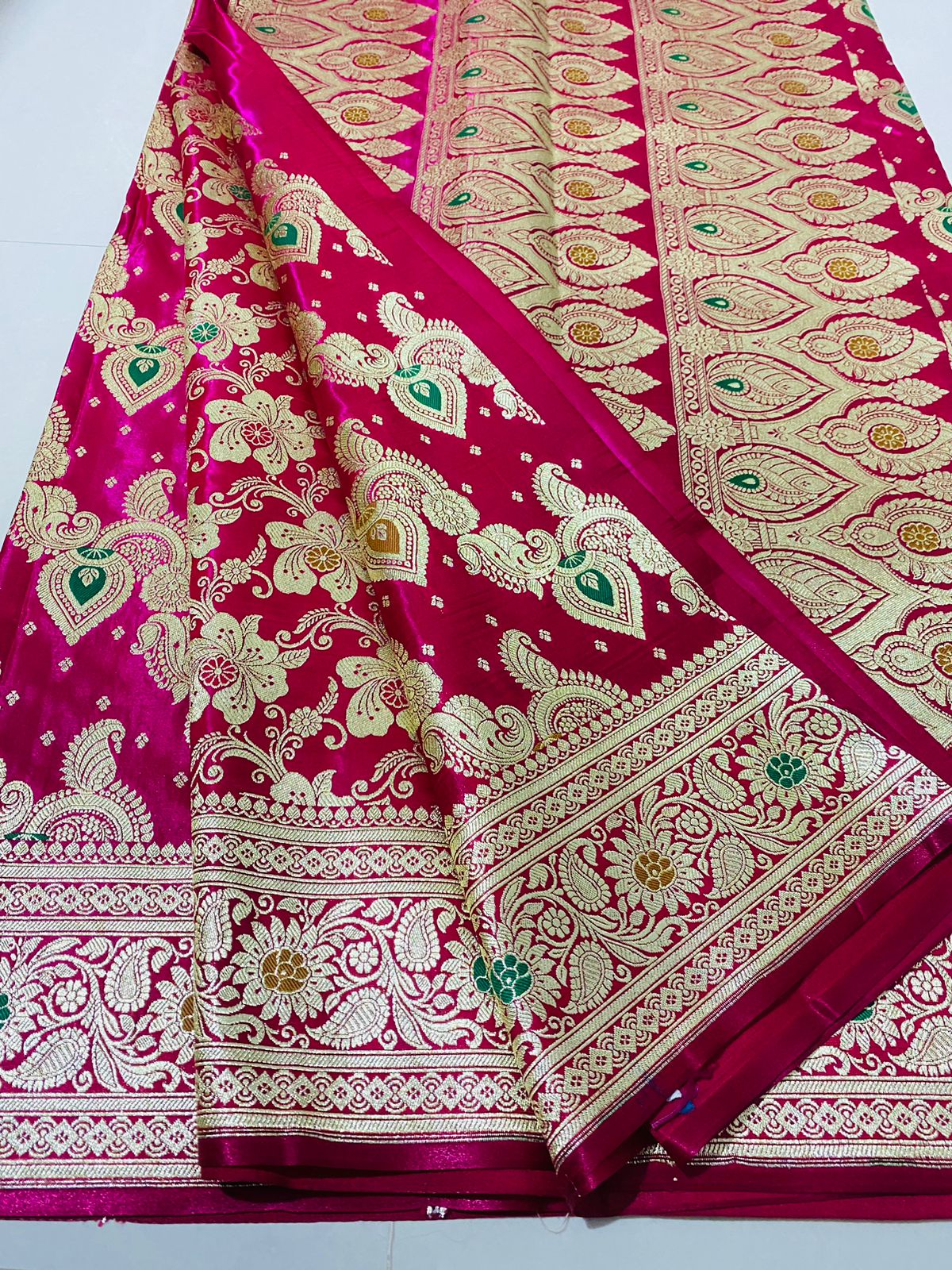 Ahamaura Banarasi Jacquard Weaving Saatan Silk Saree