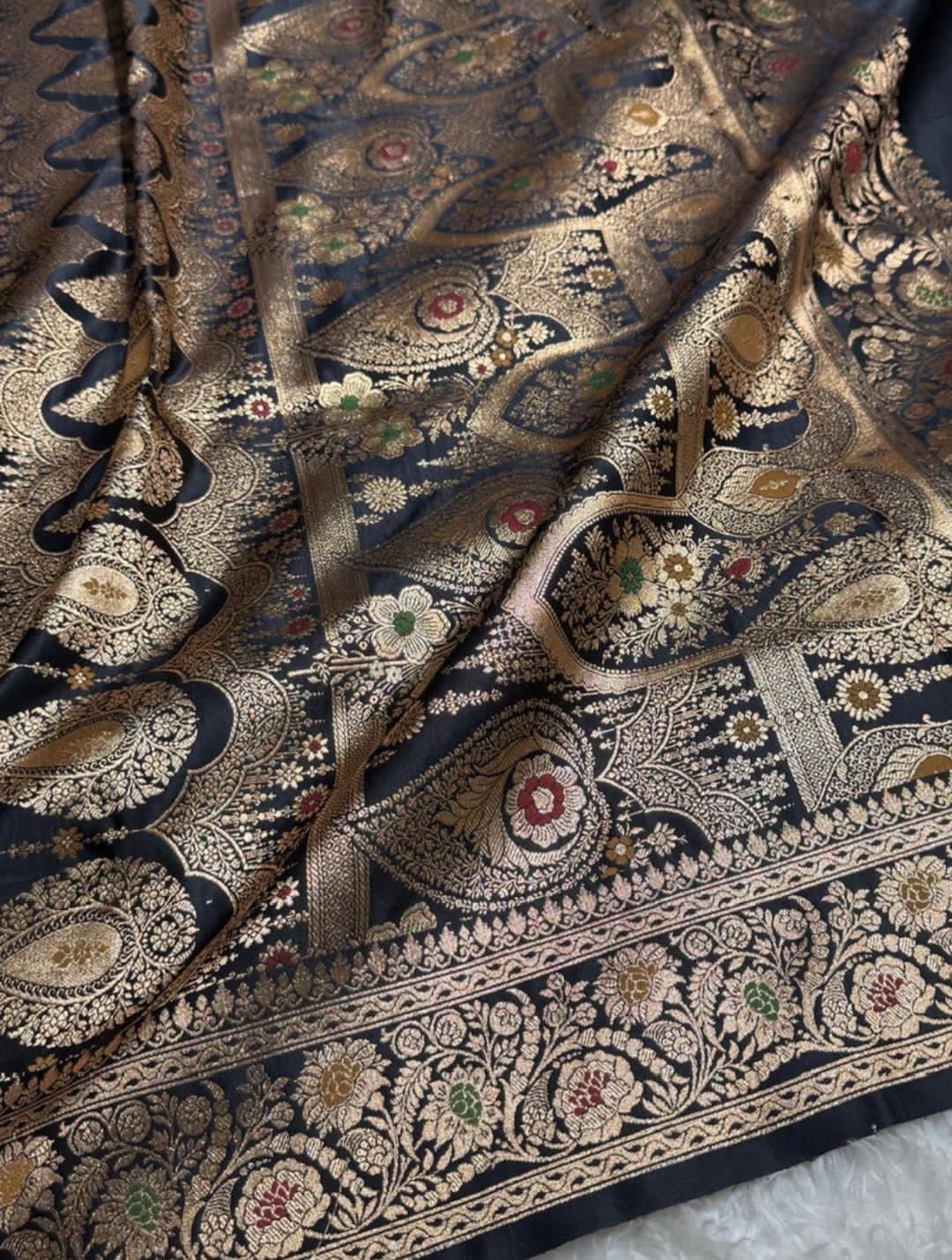 Ahamaura Banarasi Deyble Mashru Silk Soft Heavy Quality Saree with Zari & Mina Work for Women – Traditional & Trendy