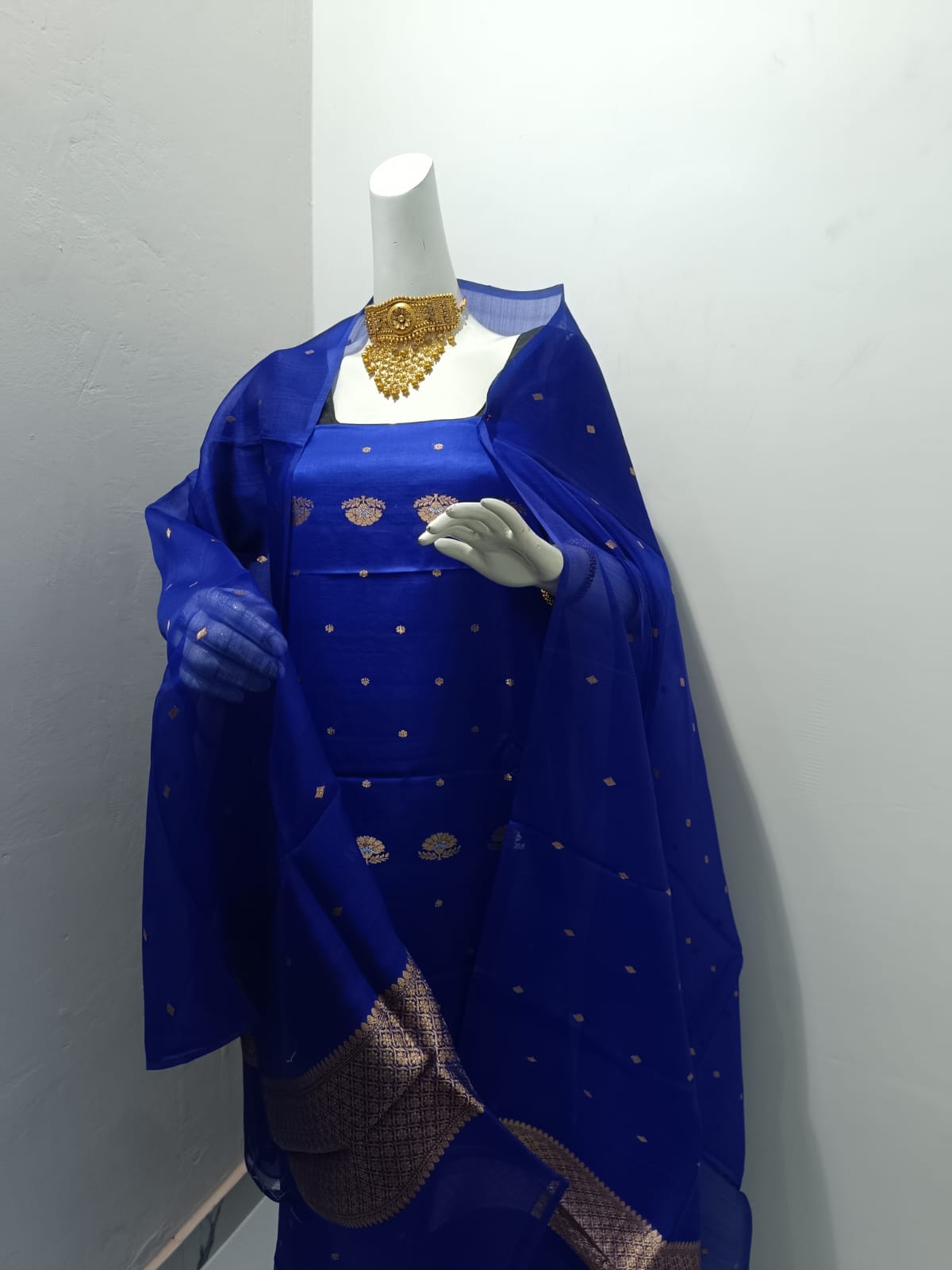 AHAMAAURA BANARASI COTTON SILK SUITS