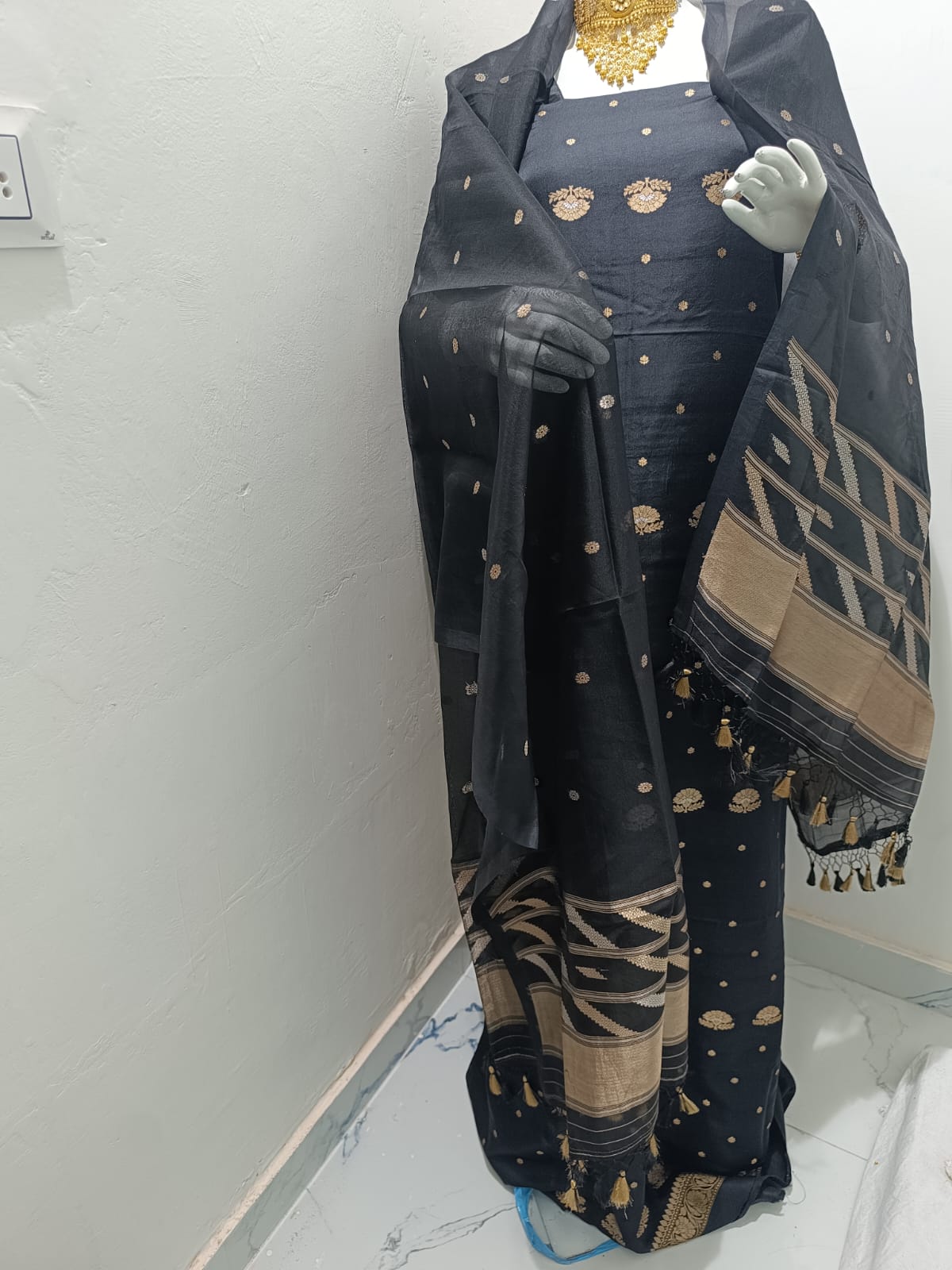 AHAMAAURA BANARASI COTTON SILK SUITS