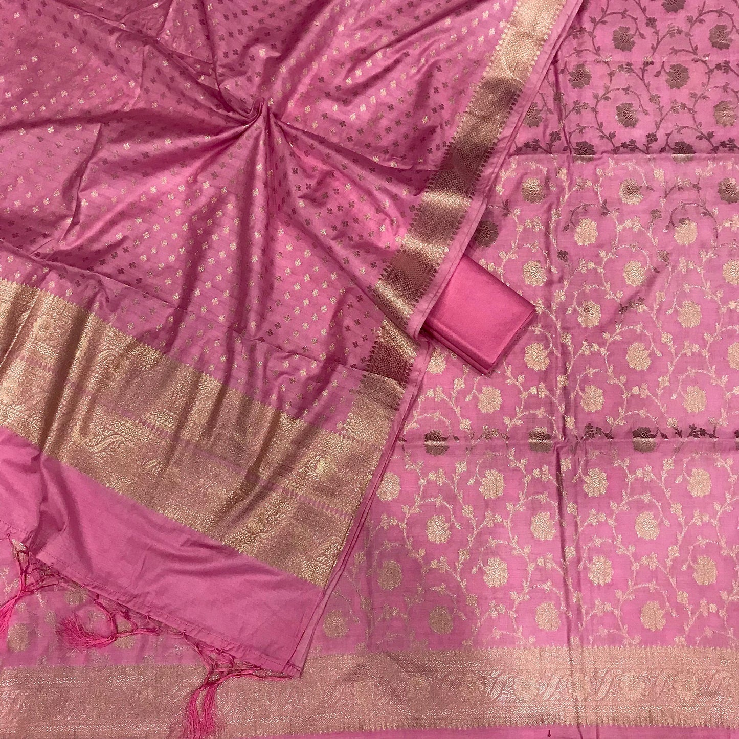 AHAMAURA BANARASI DAYBEL SILK COTTON SUITS
