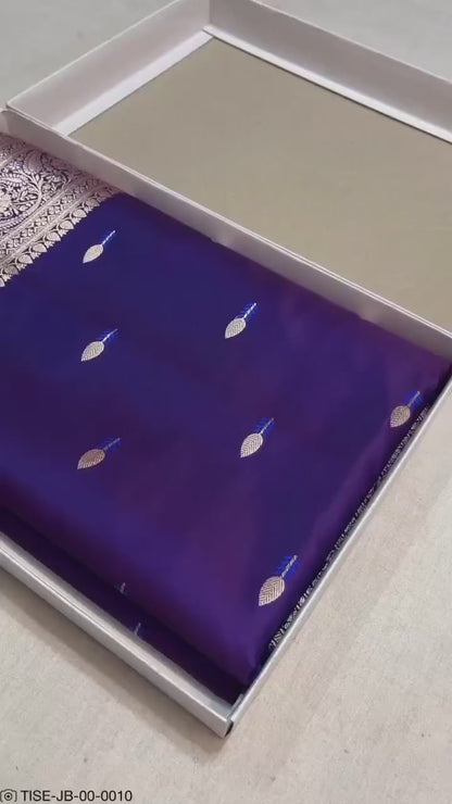 Ahamaura Tilak Buti Mashru Silk Banarasi Saree